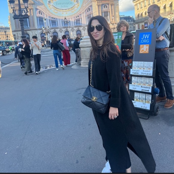 LIVE WITH PARIS & ITALY & OTHER WORLDWIDE FASHION POSH LIVE LISTING - Picture 4 of 4